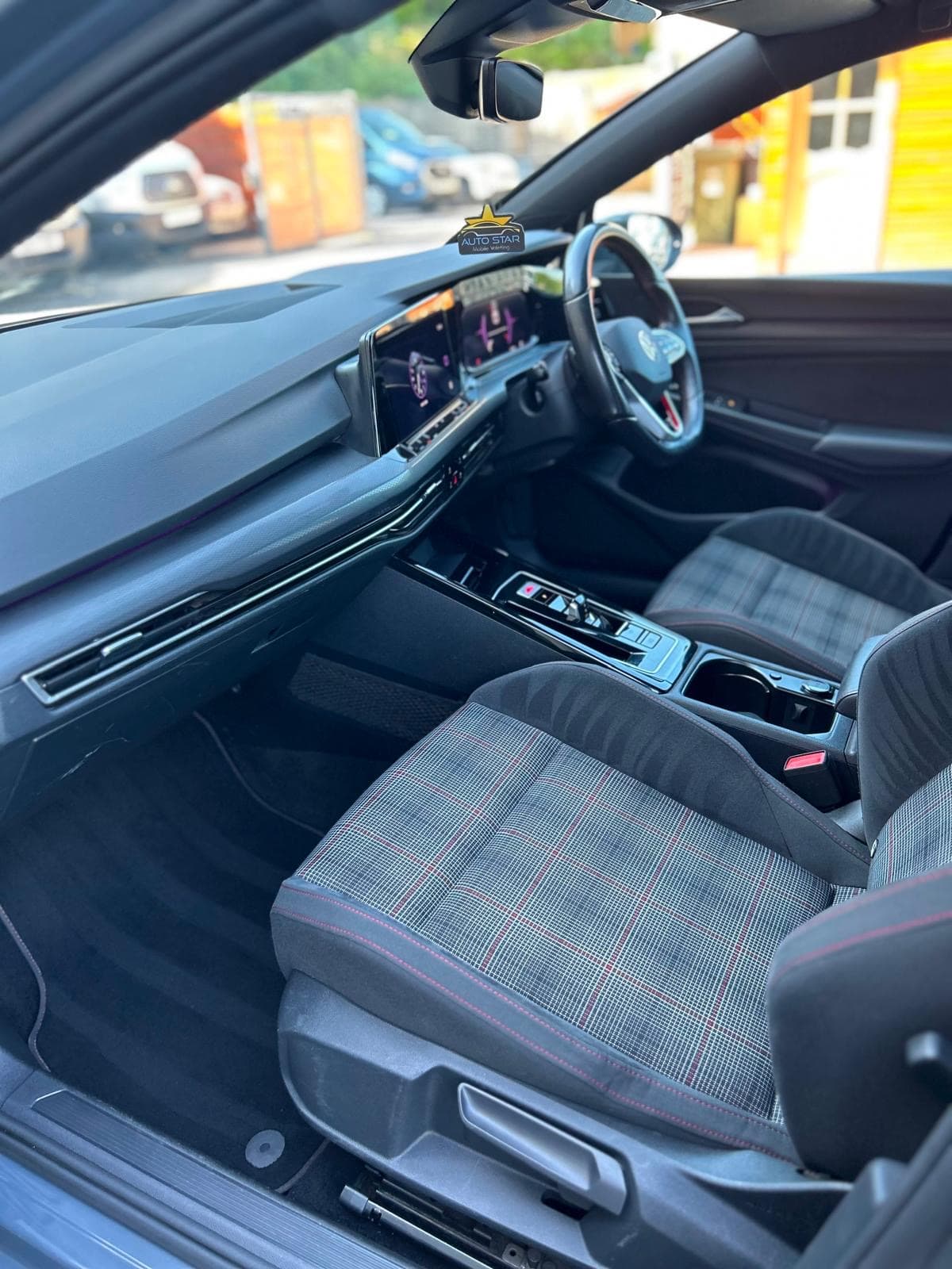 Full Valet